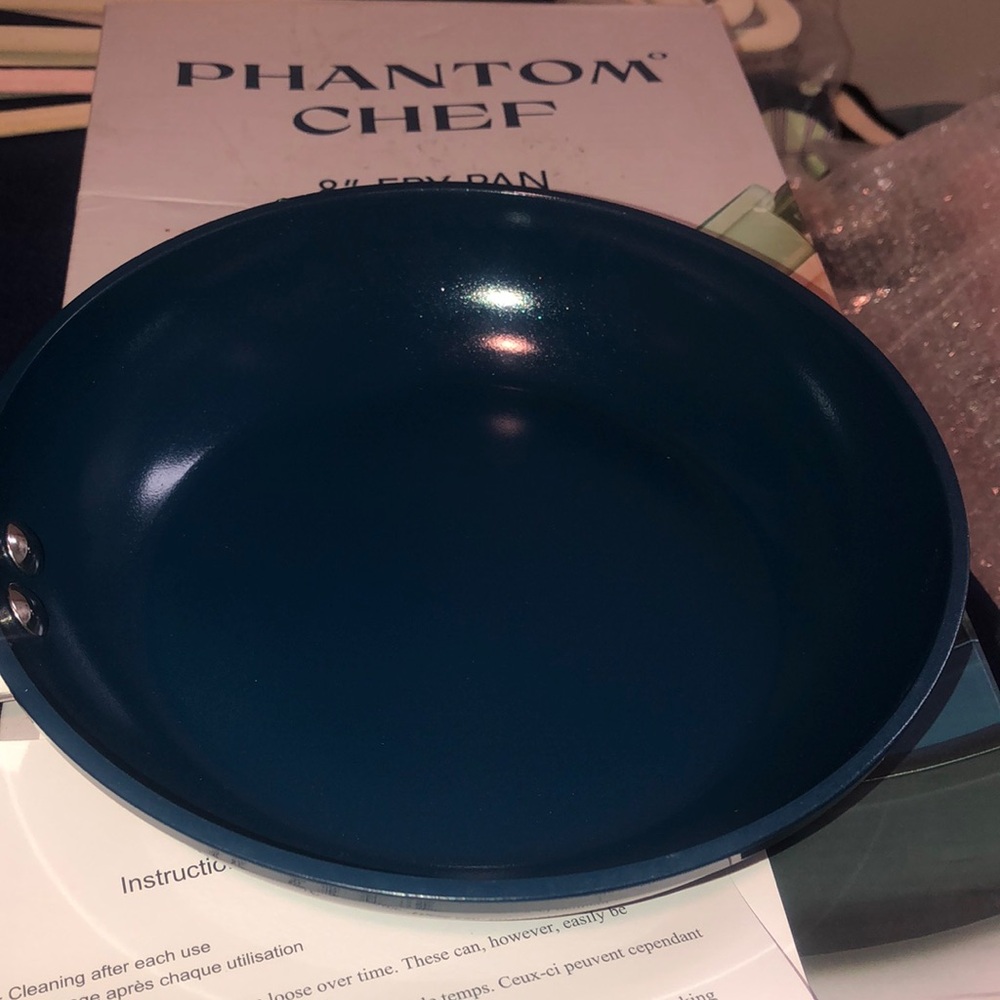 Phantom Chef 8” fry pan in navy New in box